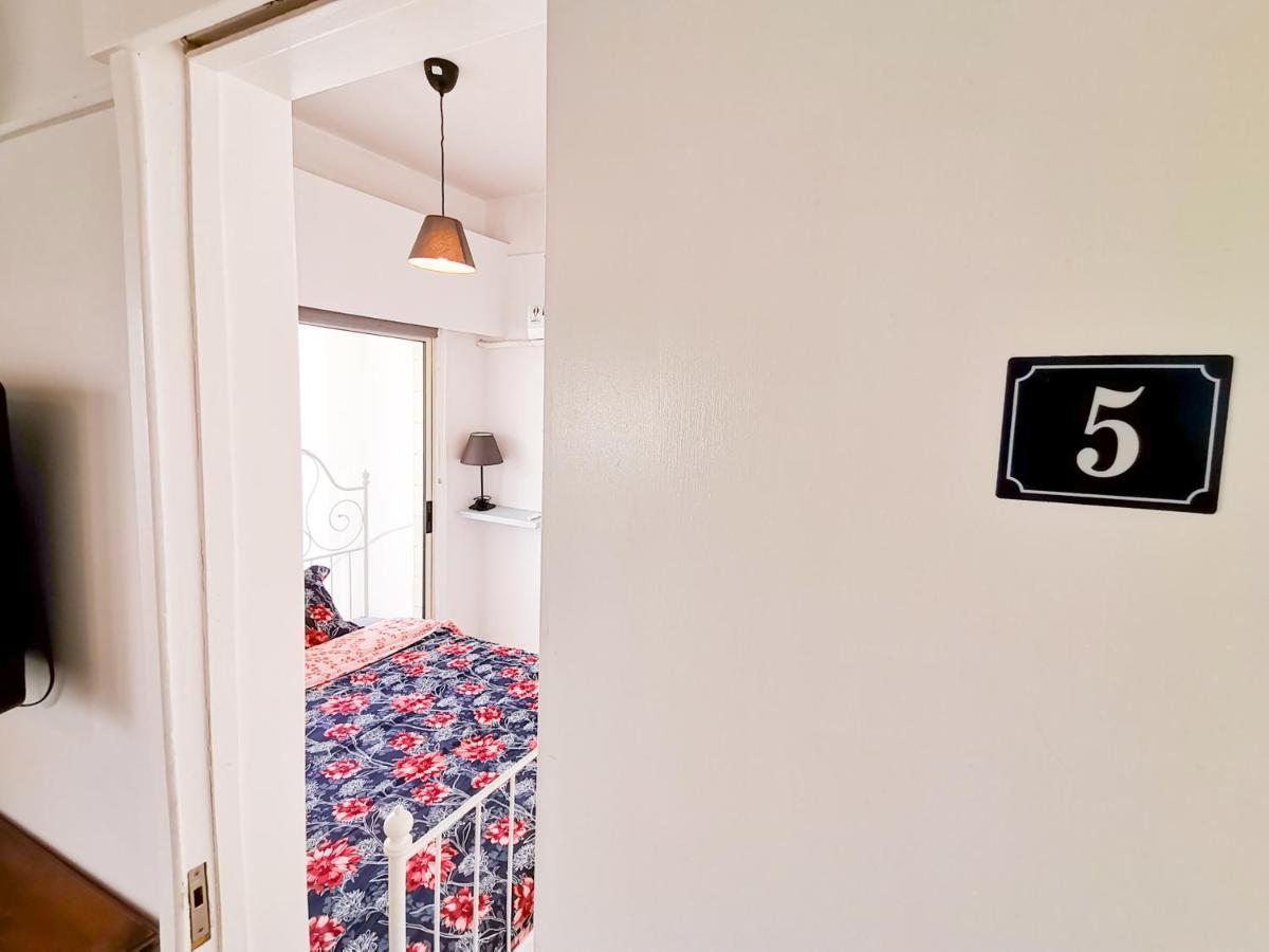 Central Square Nomadic Rooms Ларнака Экстерьер фото